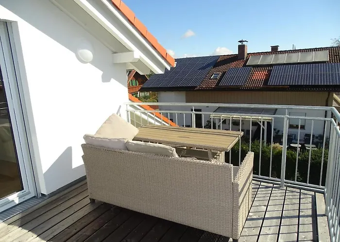 Sunny Side Apartment